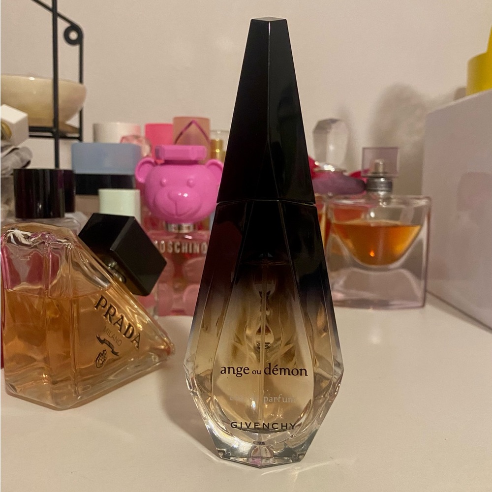 Givenchy Perfume